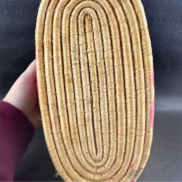 Vintage Handwoven Coiled Spiral Basket With Lid & Handle Floral Pattern - Picture 9 of 11